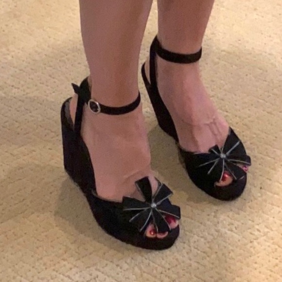 M.O.D. Flower Wedges - Picture 3 of 9